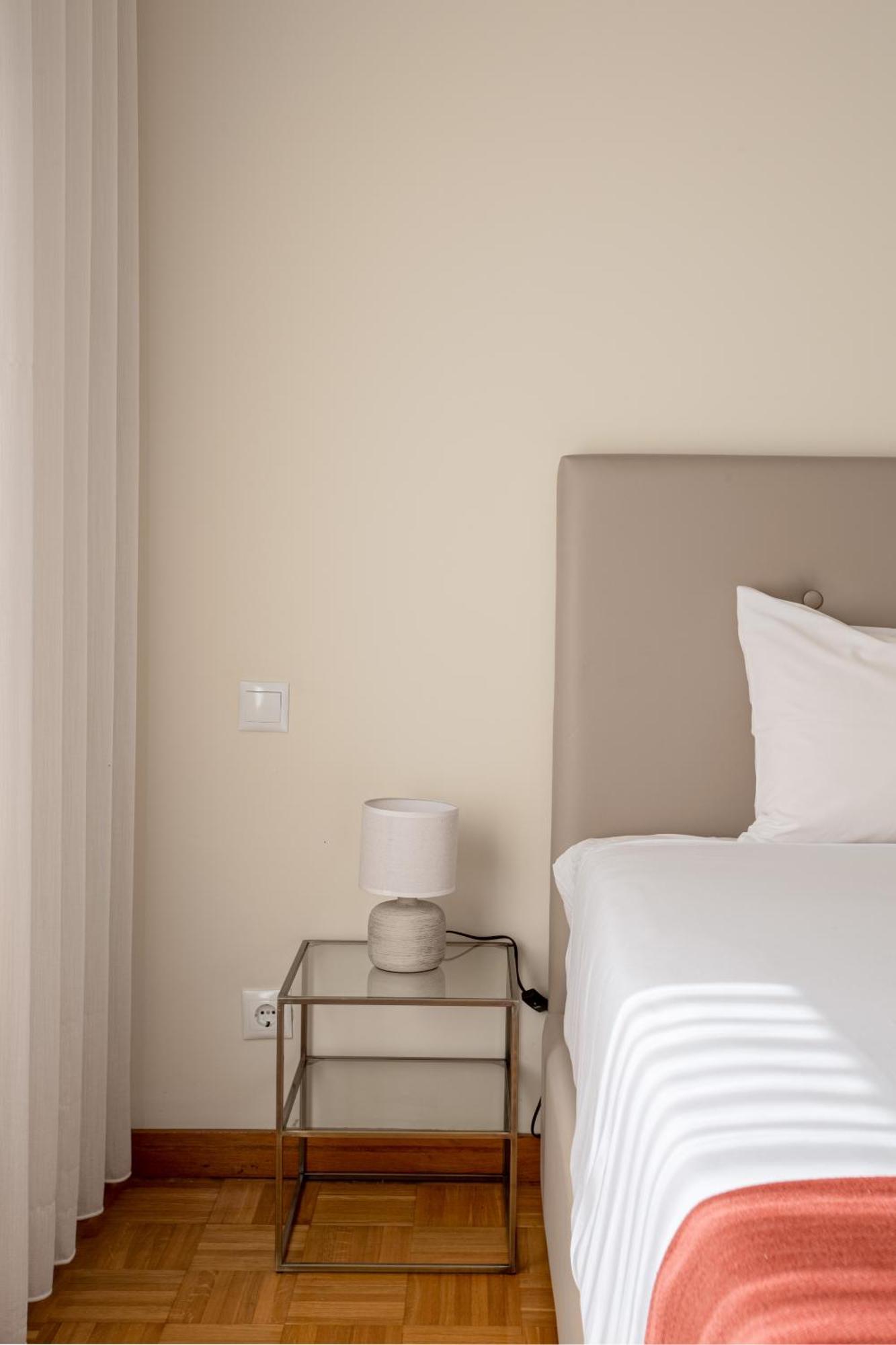 Joivy Stylish City Centre Flat With Parking Maía Exterior foto